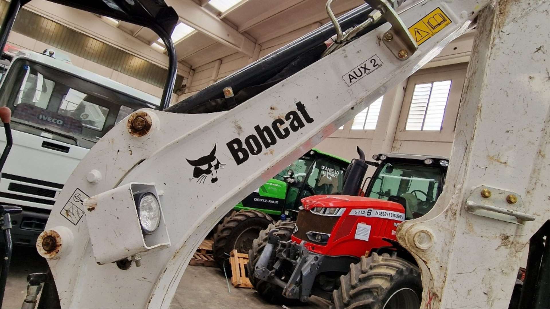 MINIESCAVATORE BOBCAT E 20 TETTUCCIO Con ATTACCO RAPIDO E 3 BENNE MINIESCAVATORE BOBCAT E 20 TETTUCCIO Con ATTACCO RAPIDO E 3 BENNE